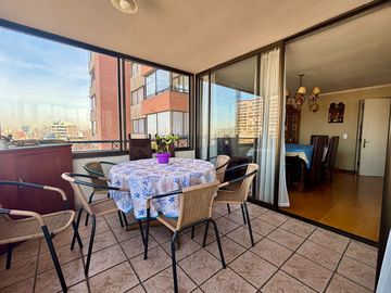 Se Vende 3 Dormitorios + Servicio + 2 Estacionamientos. Providencia