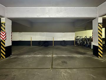 Se Vende 3 Dormitorios + Servicio + 2 Estacionamientos. Providencia