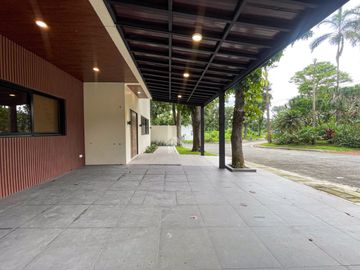 Cozy Modern House and Lot For Sale in Buenavista Hills, Tagaytay City
