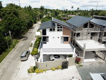 Elegant Modern Contemporary House and Lot For Sale in Tagaytay City near Bypass