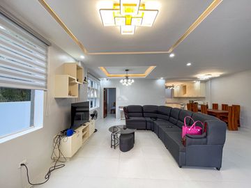 Elegant Modern Contemporary House and Lot For Sale in Tagaytay City near Bypass