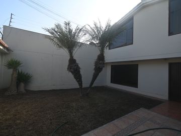 VENDO CASA DE OCASIÓN 368 M2 EN RINCONADA DEL LAGO LA MOLINA