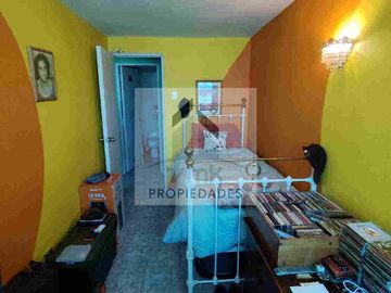 Se vende departamento de 3 dormitorios en el centro de Valparaíso.