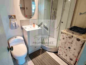 Se vende departamento de 3 dormitorios en el centro de Valparaíso.