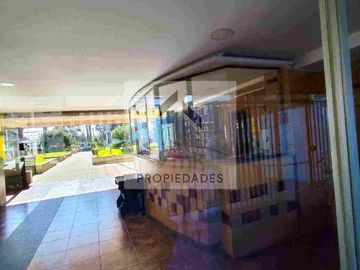 Se vende departamento de 3 dormitorios en el centro de Valparaíso.