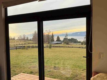 casa con hermosa vista al lago en condominio en sector Los Riscos de Pucon