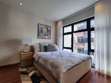 Cubao, Quezon City Ready for Occupancy 3 Storey Townhouse unit for sale-MAA