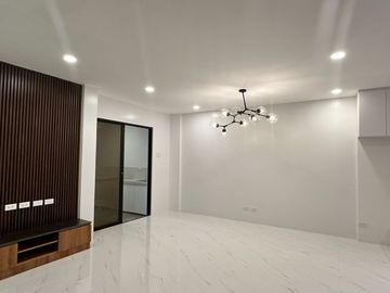 FOR SALE!RFO 2 Storey House and Lot w/ 4 Bedrooms in Brgy Cupang-AP