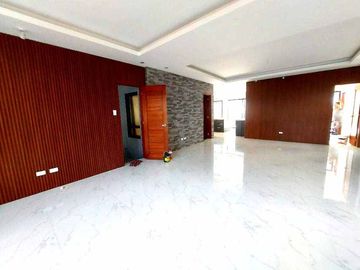 2 Storey House and Lot for sale in Filinvest 2 Batasan Hills near Commonwealth Quezon City