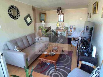 Se vende departamento de 3 dormitorios en Cerro los Placeres.