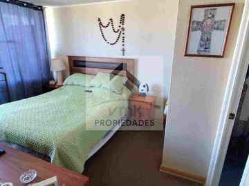 Se vende departamento de 3 dormitorios en Cerro los Placeres.