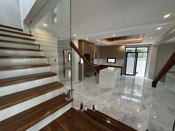 Brandnew House and Lot for Sale in Pueblo Del Sol Tagaytay -EGR