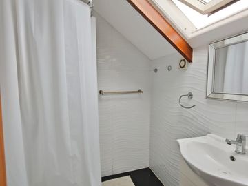 BROKER BOSQUES 5D-5B-SALA ESTAR- PÌSCINA-PATIO