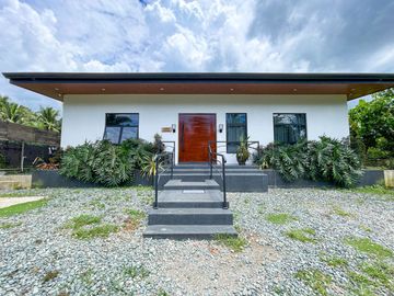 Cozy Luxury Farmhouse For Sale in Alfonso, Cavite