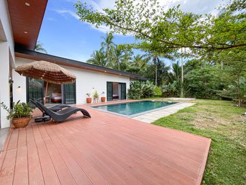 Cozy Luxury Farmhouse For Sale in Alfonso, Cavite