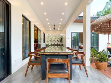 Cozy Luxury Farmhouse For Sale in Alfonso, Cavite