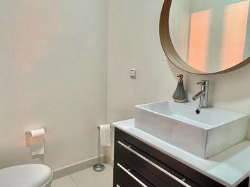 SE VENDE DEPARTAMENTO EN ALTITUD 40