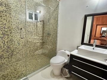 SE VENDE DEPARTAMENTO EN ALTITUD 40
