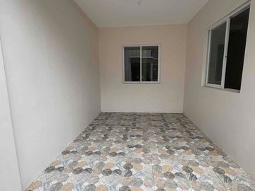 TWIN TOWNHOUSE