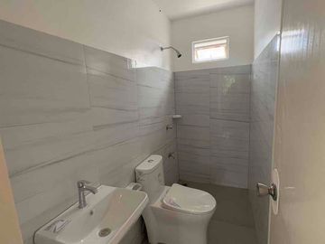 TWIN TOWNHOUSE