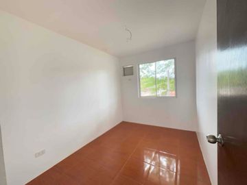 TWIN TOWNHOUSE