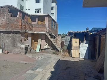 ¡Oportunidad única! Casa a precio de terreno en Miraflores