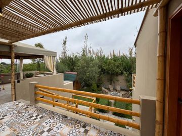 Gran Venta: Casa De Campo Con Piscina En 1,000 M²