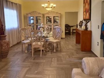 ¡¡¡SE VENDE CASA TOTALMENTE AMUEBLADA!!!