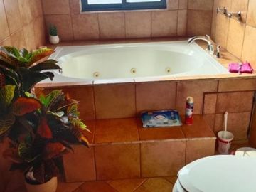 ¡¡¡SE VENDE CASA TOTALMENTE AMUEBLADA!!!