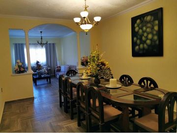 ¡¡¡SE VENDE CASA TOTALMENTE AMUEBLADA!!!
