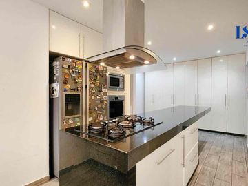 Venta de hermoso Triplex con vista al mar en📍Miraflores