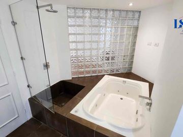 Venta de hermoso Triplex con vista al mar en📍Miraflores
