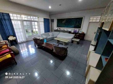 rumah main road lokasi strategis di arcamanik bandung