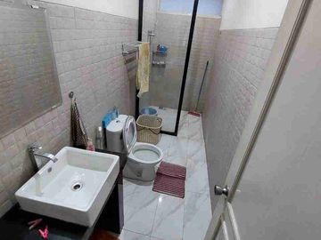 rumah main road lokasi strategis di arcamanik bandung
