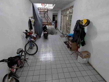 rumah main road lokasi strategis di arcamanik bandung