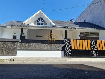 HUNIAN MEWAH KONSEP CLASIC DI NGAGLIK DALAM PERUMAHAN ELIT
