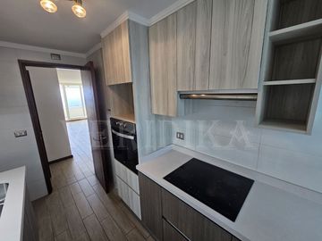 Vendo depto. en Edmundo Eluchans 3d, 2b, 2 estac. y bodega.