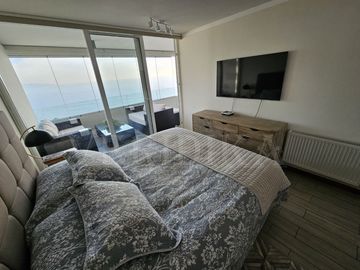Vendo depto. en Edmundo Eluchans 3d, 2b, 2 estac. y bodega.