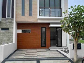 Rumah baru  , fasum kolam renang , dekat bandara juanda