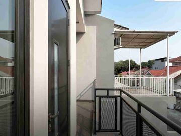 Jual Cepat Rumah 2 Lantai SHM Kencana Loka BSD, An