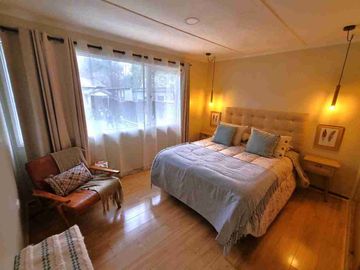 Vendo Propiedad 950 mts²/ 2 Casas 3 Cabañas total:10 Dormitorios 5 Baños 7 Estacionamientos