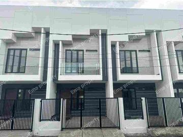 Dijual rumah baru gress di Rungkut Modern dekat Amesta Living