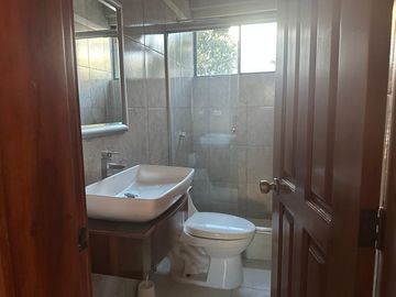 Vendo Casa Rustica de 451m Urbanizacion Exclusiva, PILLAGUA