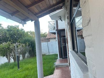 Vendo Casa Rustica de 451m Urbanizacion Exclusiva, PILLAGUA