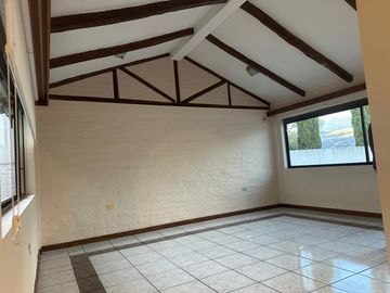 Vendo Casa Rustica de 451m Urbanizacion Exclusiva, PILLAGUA