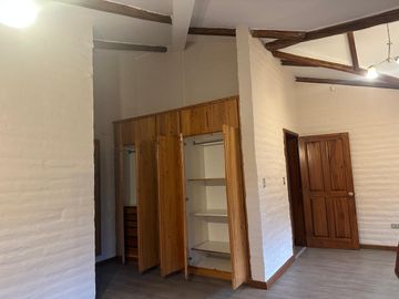 Vendo Casa Rustica de 451m Urbanizacion Exclusiva, PILLAGUA