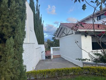 Vendo Casa Rustica de 451m Urbanizacion Exclusiva, PILLAGUA