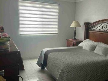 CASA EN VENTA CON  4 RECAMARAS FRACC. LA ROSA  EN SALTILLO, COAH $3,600.000