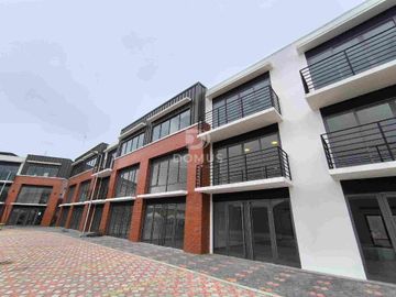 ALQUILER OFICINA / LOCAL
ALMAX Samborondon – POR ESTRENAR 51mt²