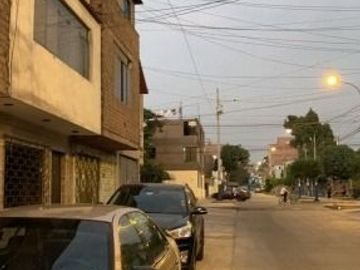 En Venta Edificio - Santa Anita